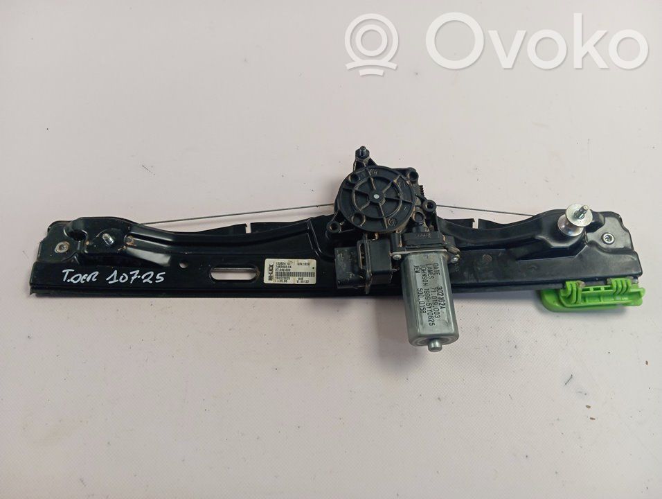 BMW 2 F46 Alzacristalli della portiera posteriore con motorino