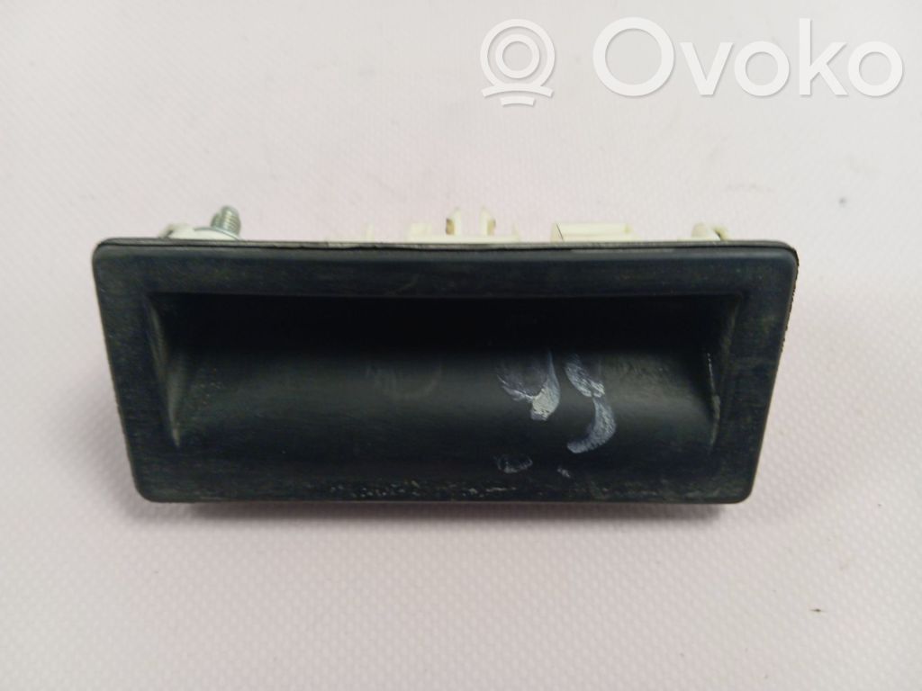 Manecilla externa puerta trasera   5N0827566