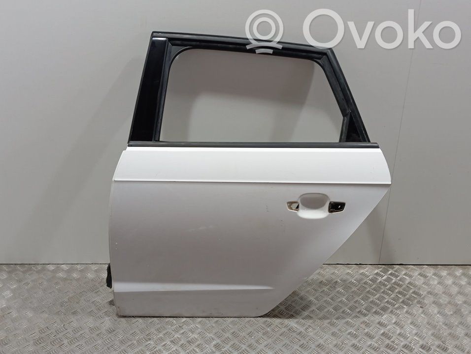 Puerta trasera   8V4833051B,8V4833051E
