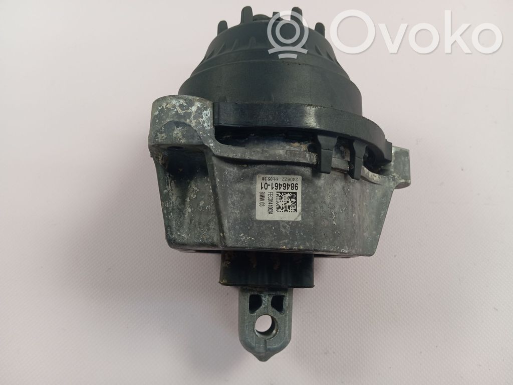 BMW X7 G07 Engine mount bracket 