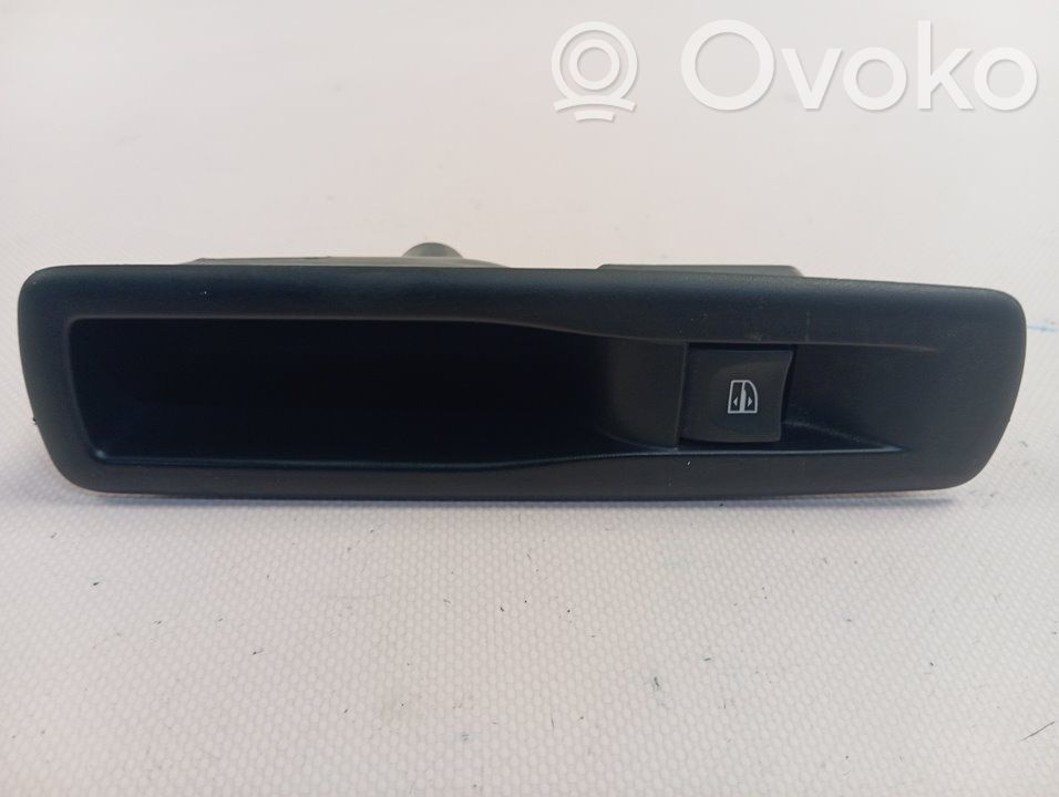 Comutator comandă geamuri electrice   829500004R