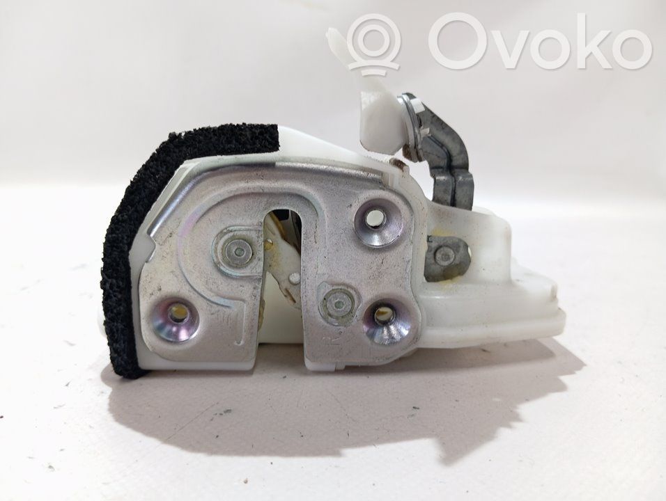 Front door lock   H37H48R2