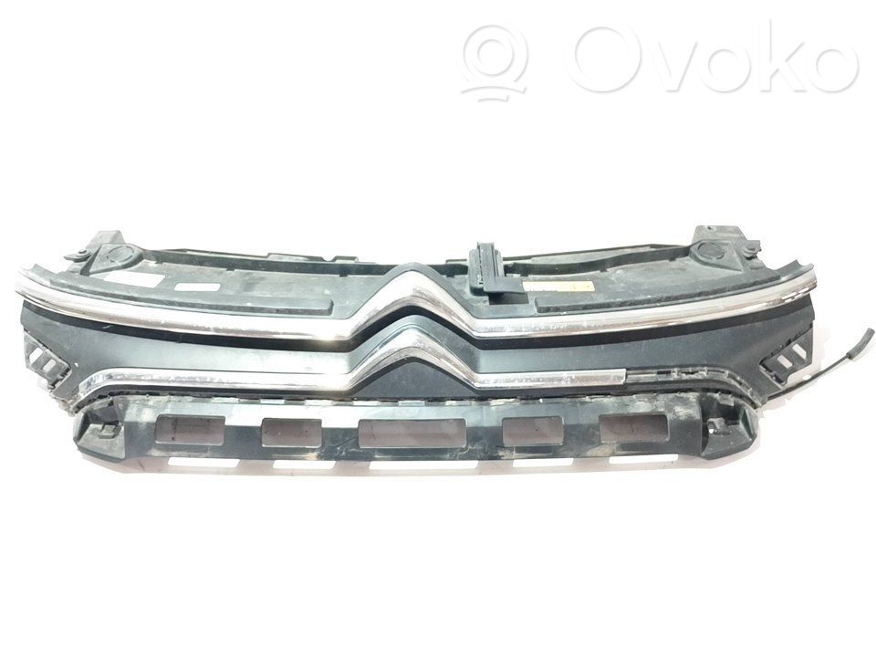 Front grill   9833503480