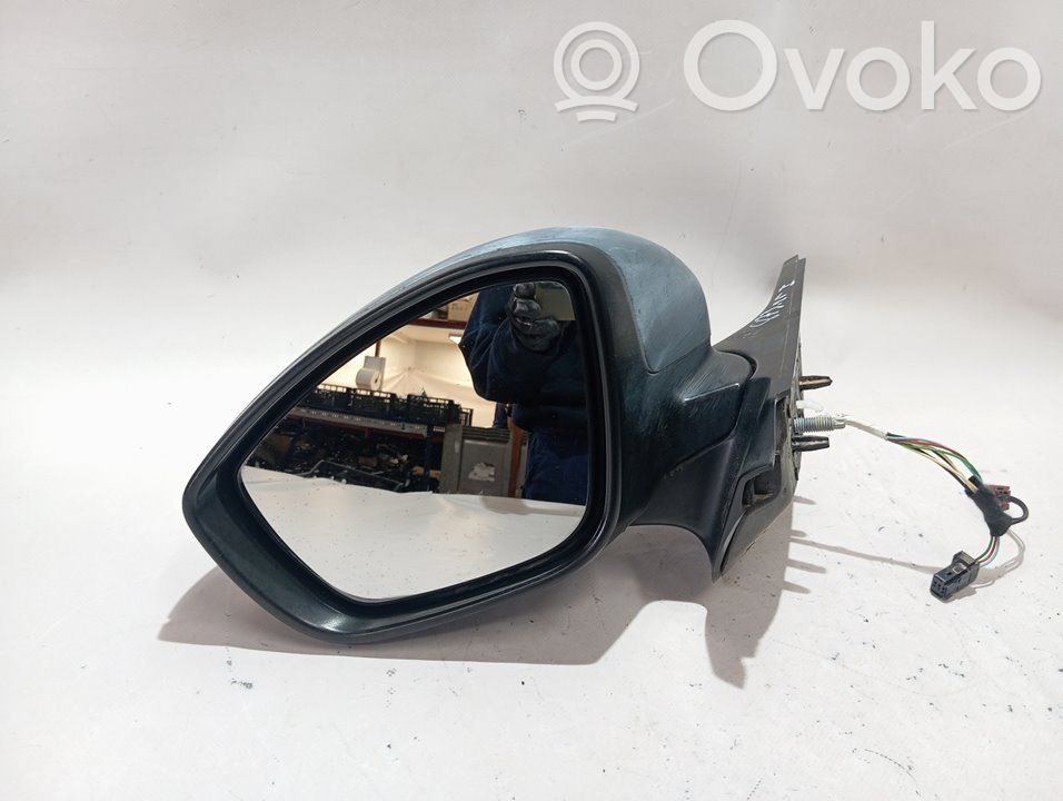 Citroen C3 Front door electric wing mirror 