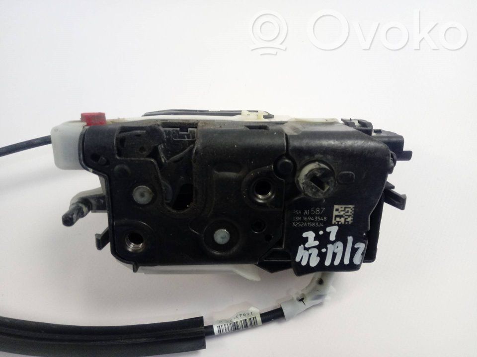 Loading door lock   PSA243587