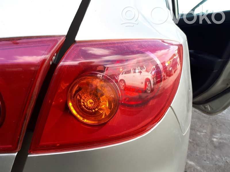 Rear/tail lights   MOSTRADOR