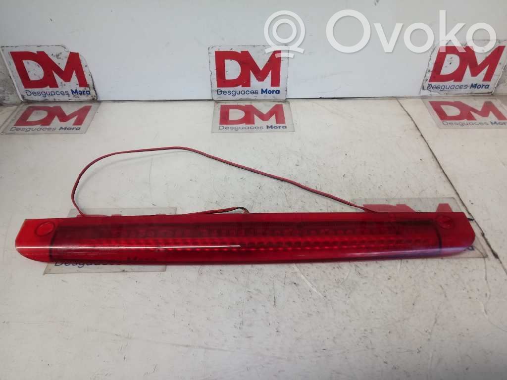 Hyundai Accent Third/center stoplight 