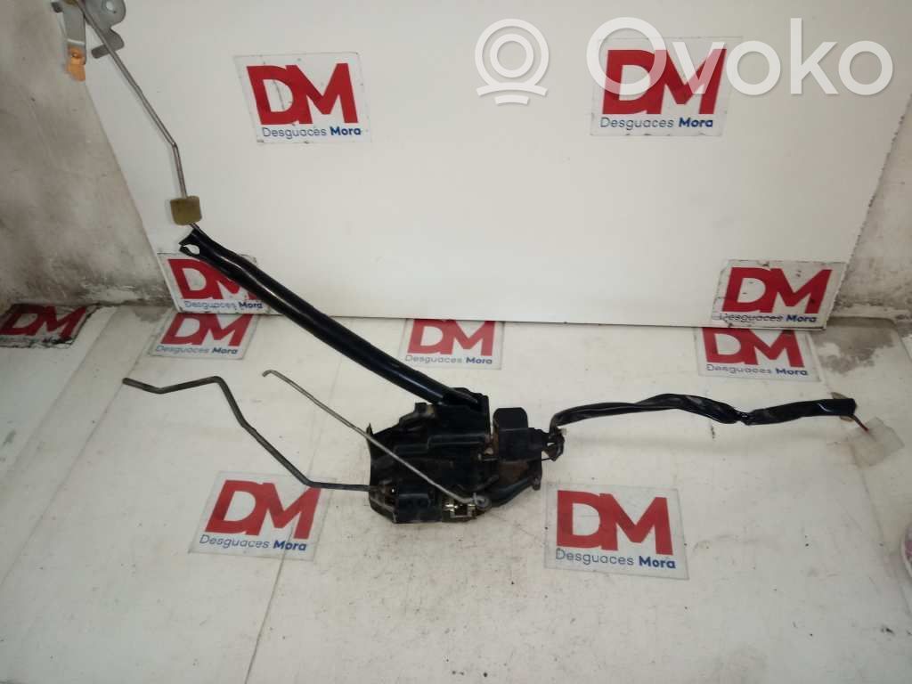 Cerradura de puerta delantera