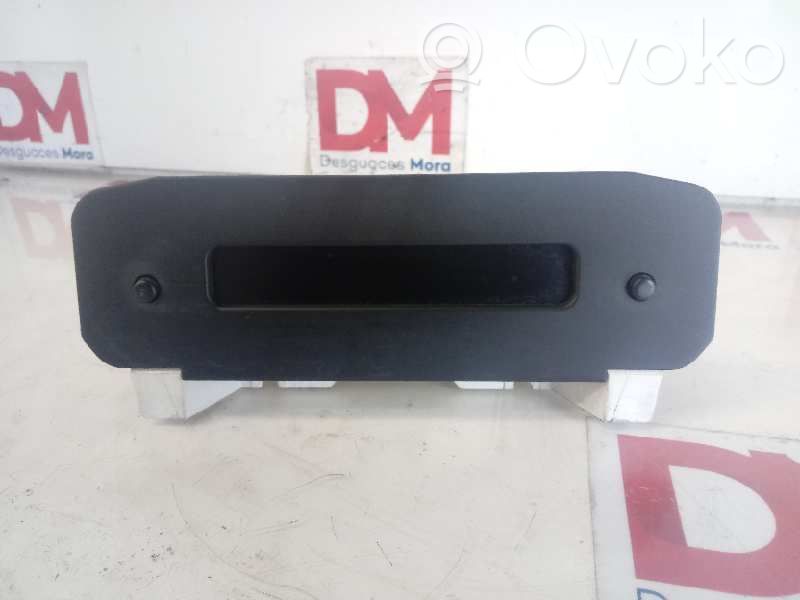 Peugeot 206 Clock 