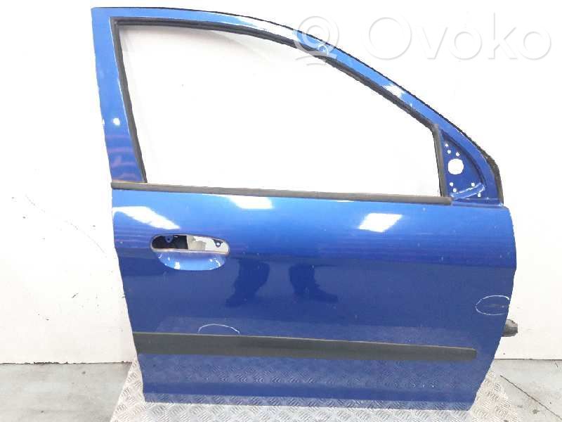 Priekinės durys   7600307010