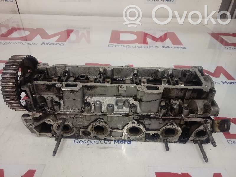 Peugeot 207 Engine head 