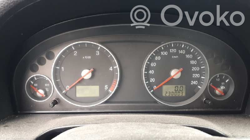 Ford Mondeo Mk III Spidometras (prietaisų skydelis) 