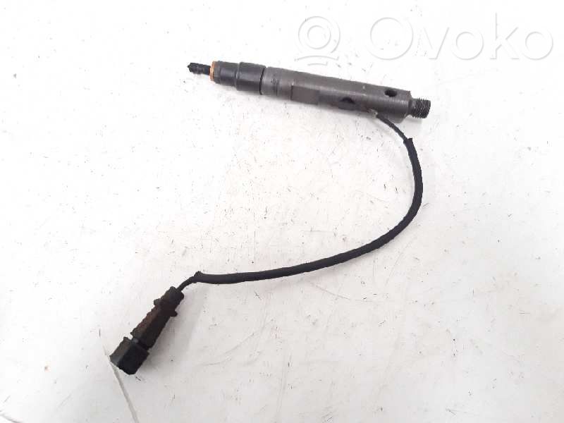 Renault Laguna I Inyector de combustible 