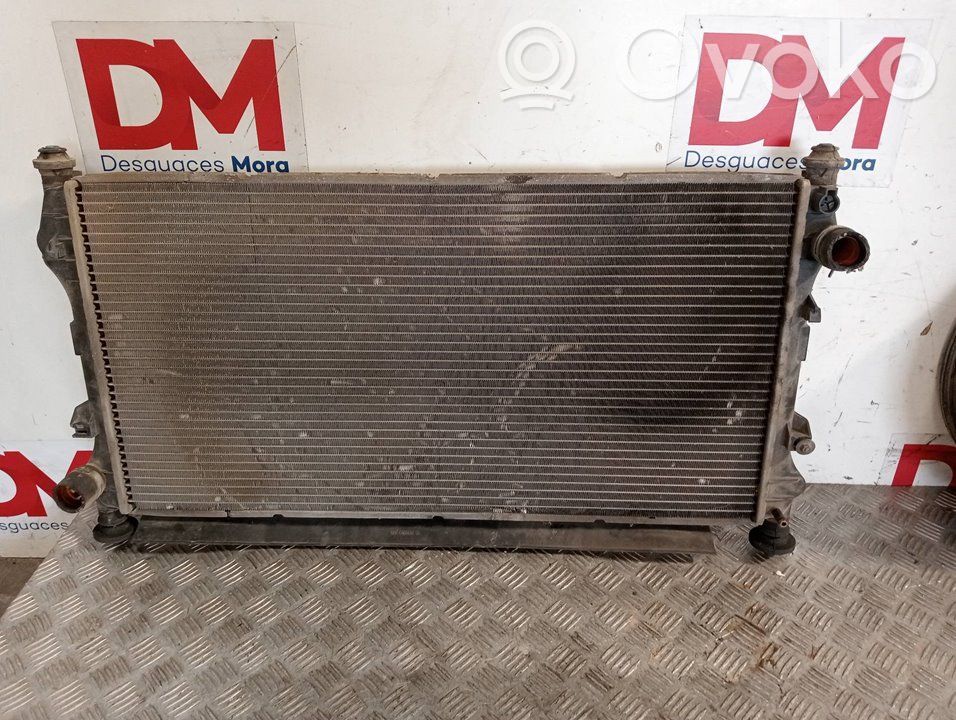 Coolant radiator   1671798,1671799,YC1H8005DG