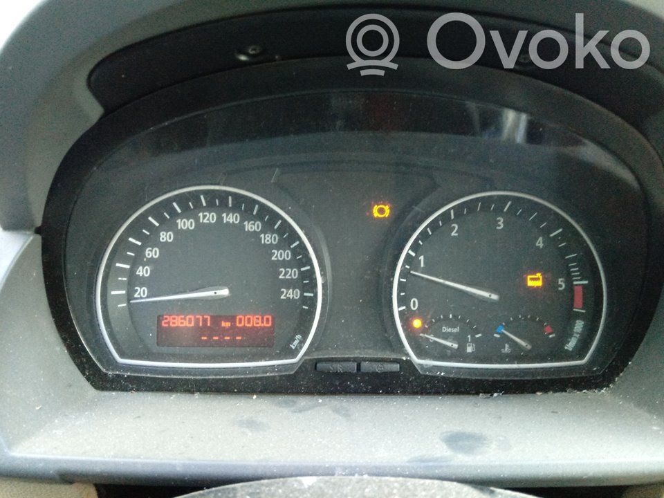 BMW X3 E83 Speedometer (instrument cluster) 