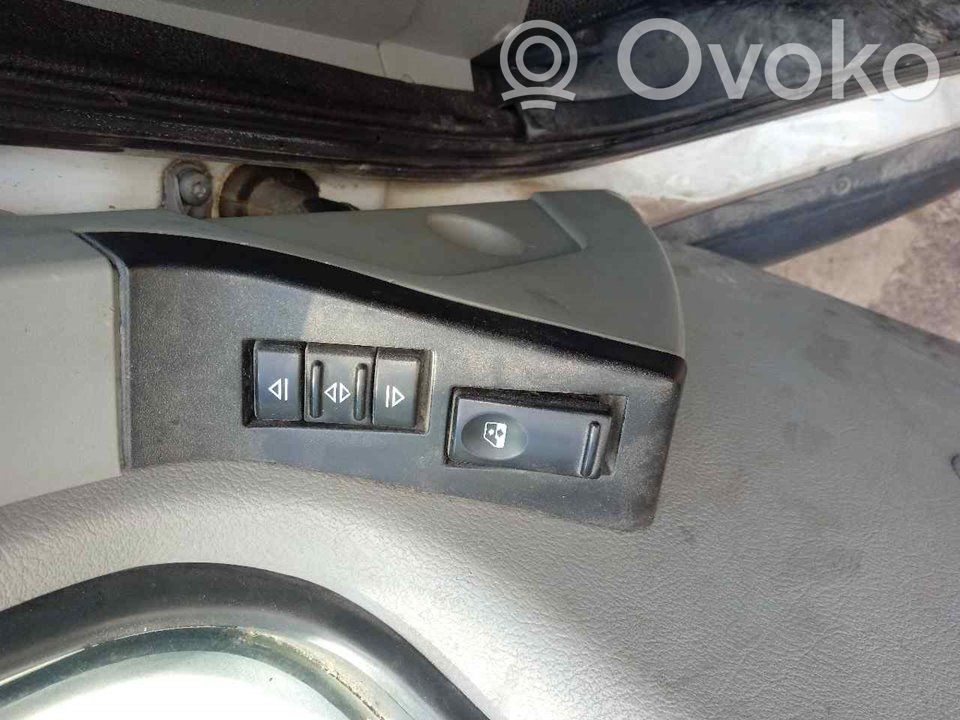 Renault Mascott Electric window control switch 