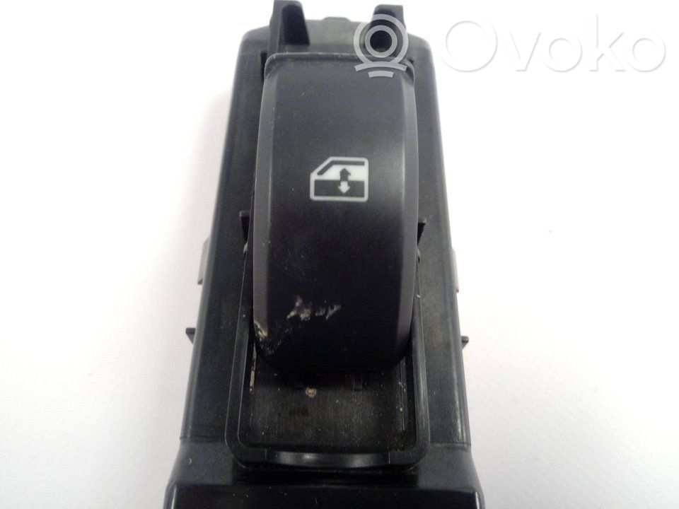 Electric window control switch   12761219