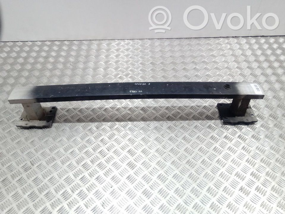 Front bumper mounting bracket