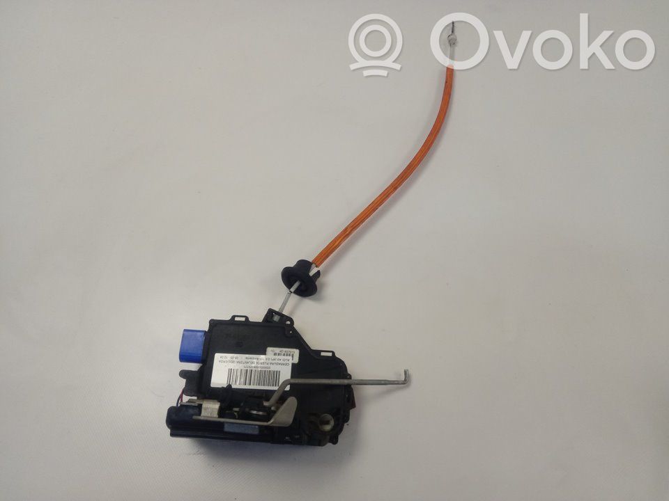 Cerradura de puerta delantera   4E1837015
