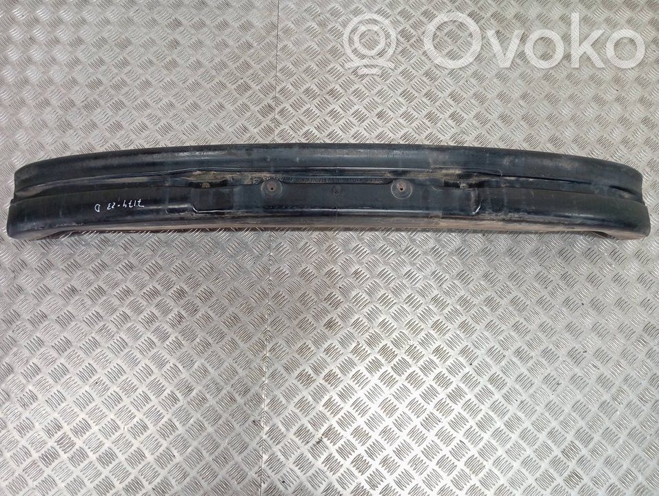 Halterung Stoßstange Stoßfänger vorne   05VW17C928AA