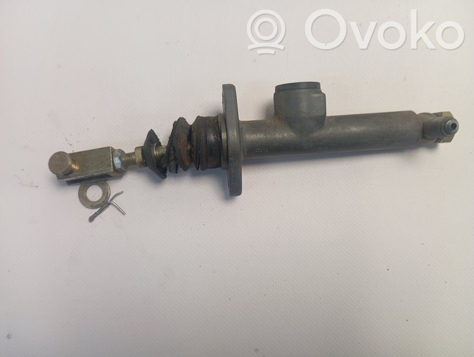 Nissan Atleon Clutch pedal 