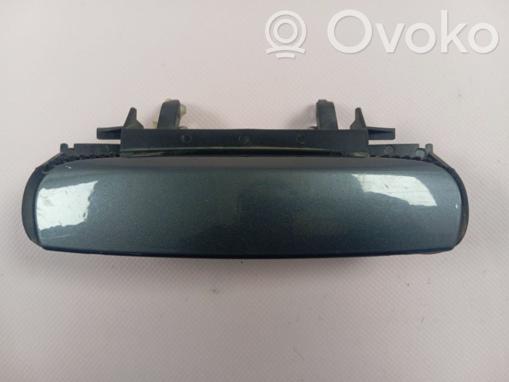 Manecilla externa puerta delantera   4B0839885