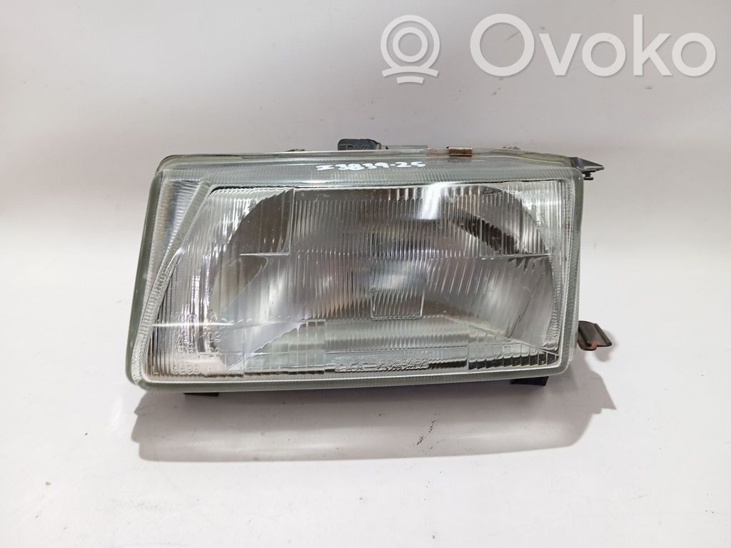 Seat Cordoba (6K) Lampa przednia 