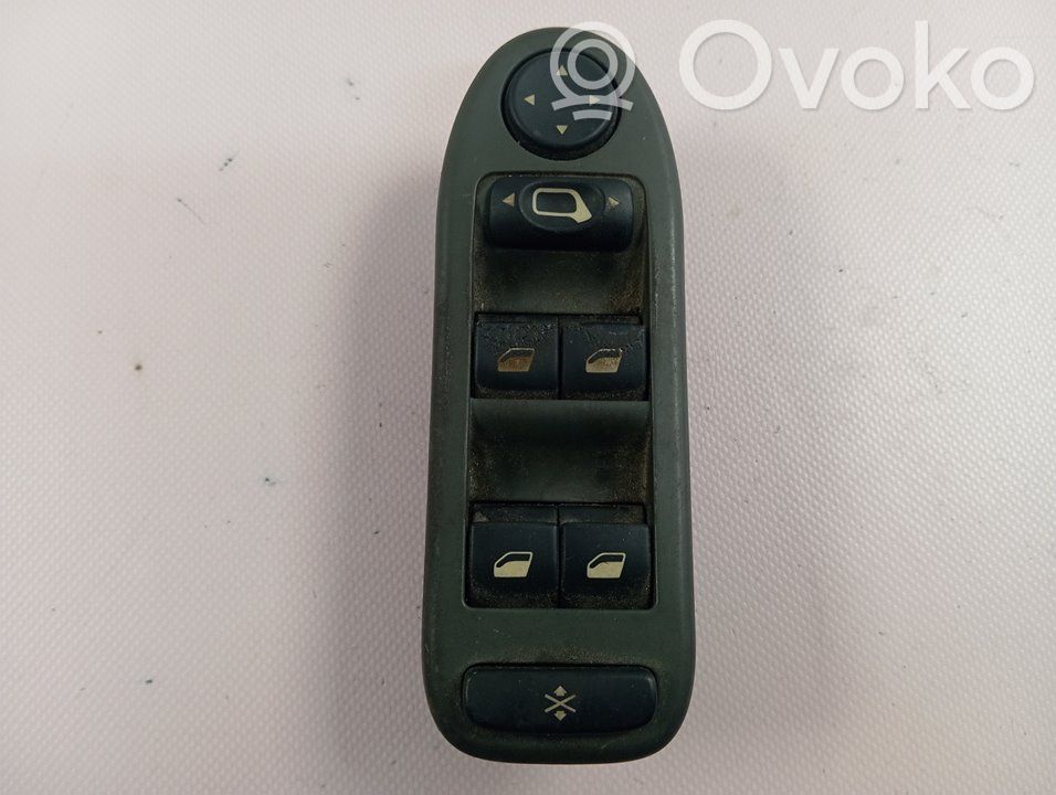 Citroen C5 Electric window control switch 