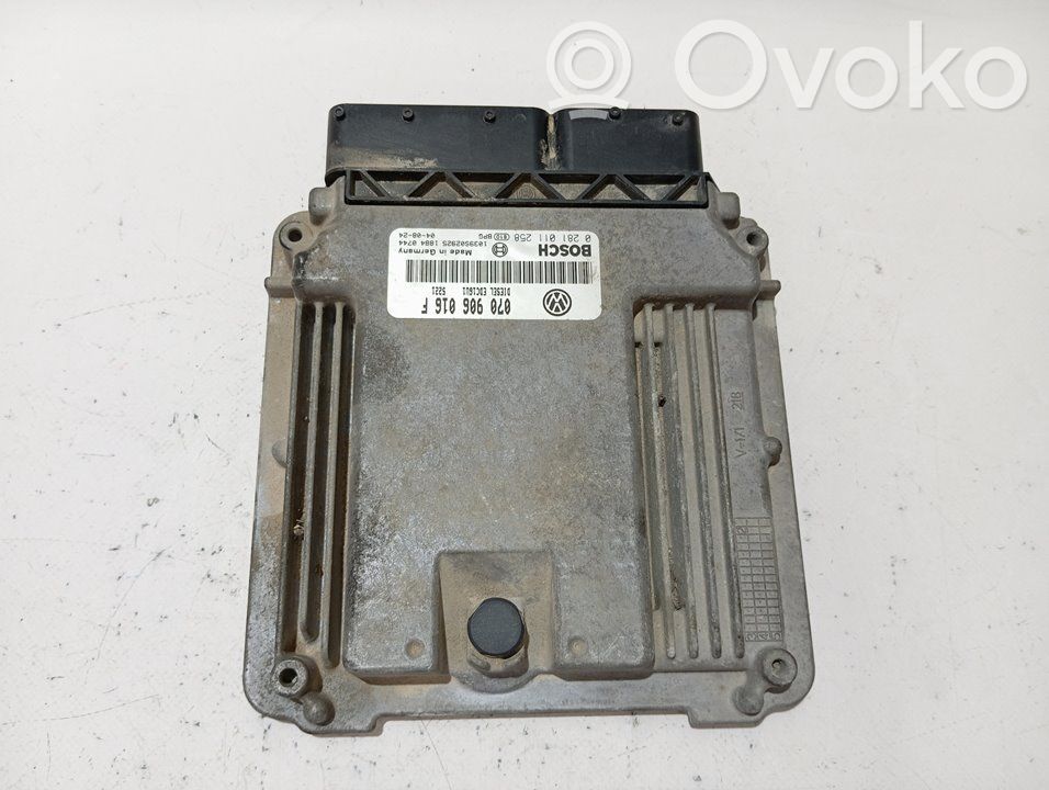 Volkswagen Touareg I Engine control unit/module 