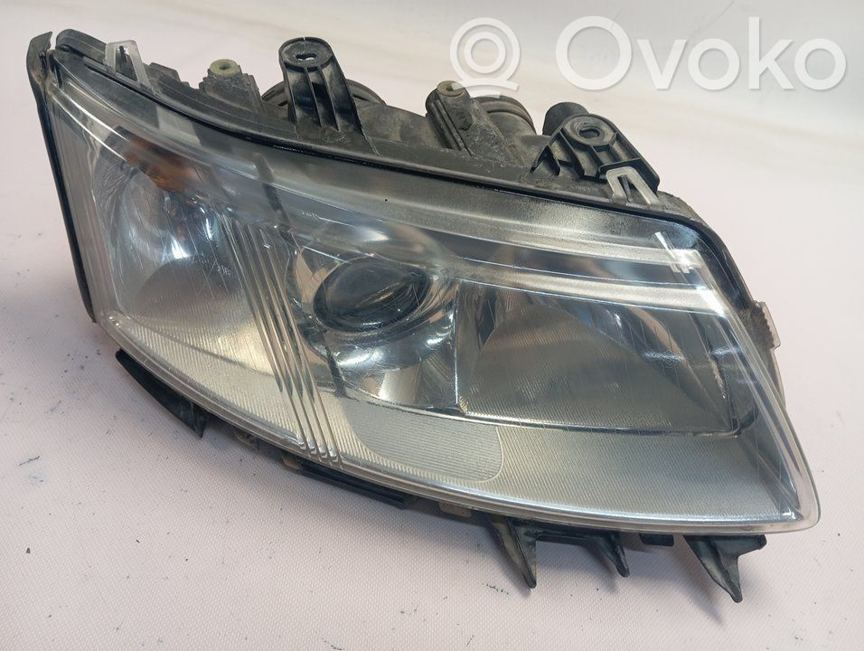 Scheinwerfer   12799351