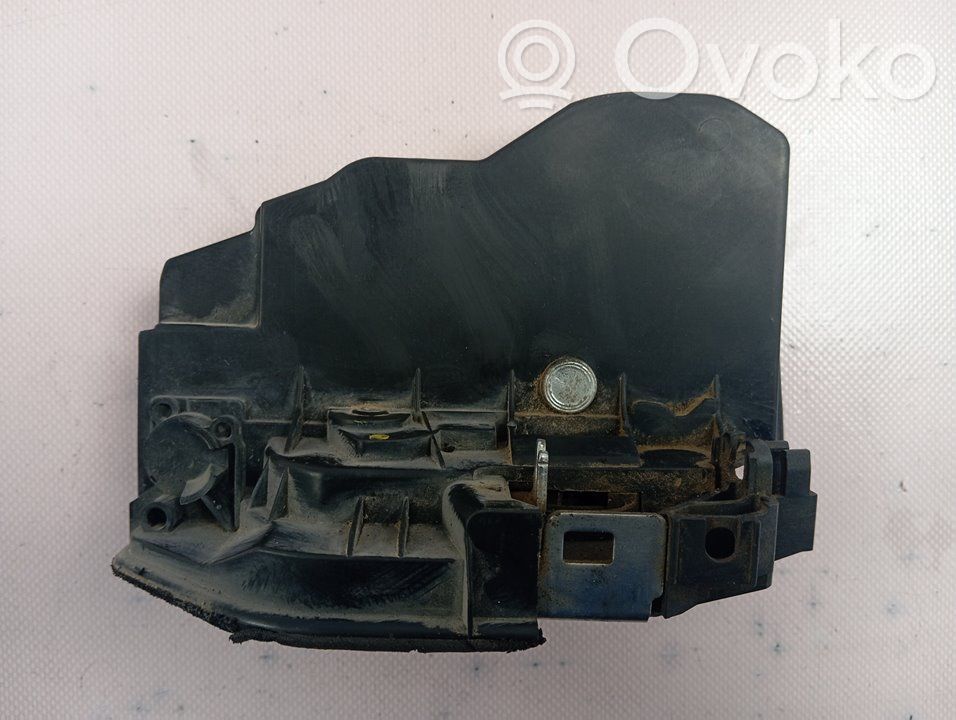 Takaoven lukko   7167070