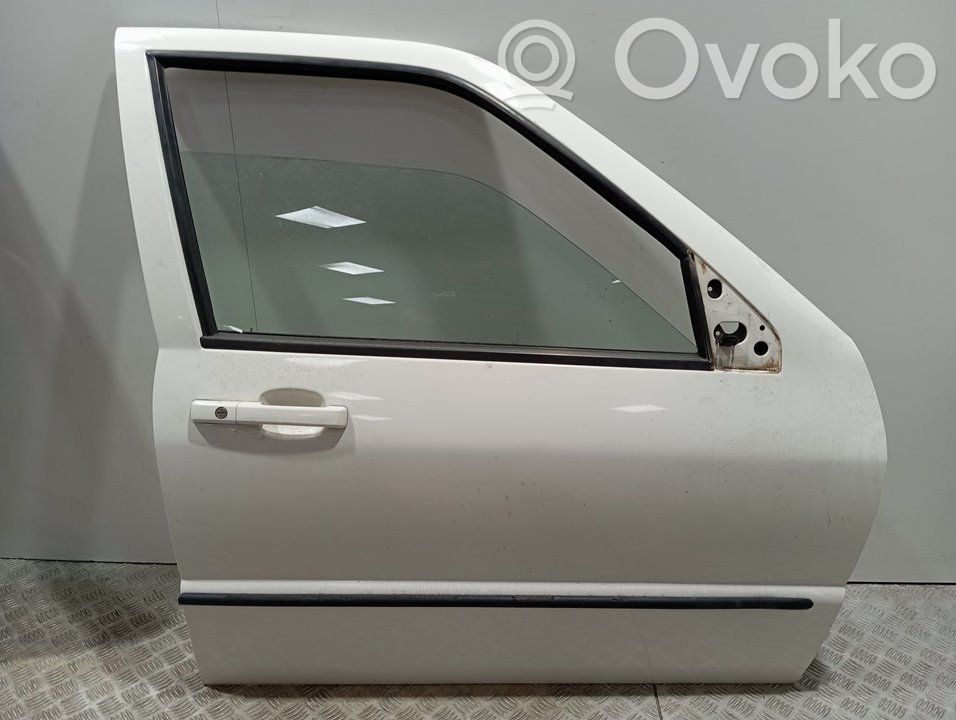Etuovi   1L0831052C