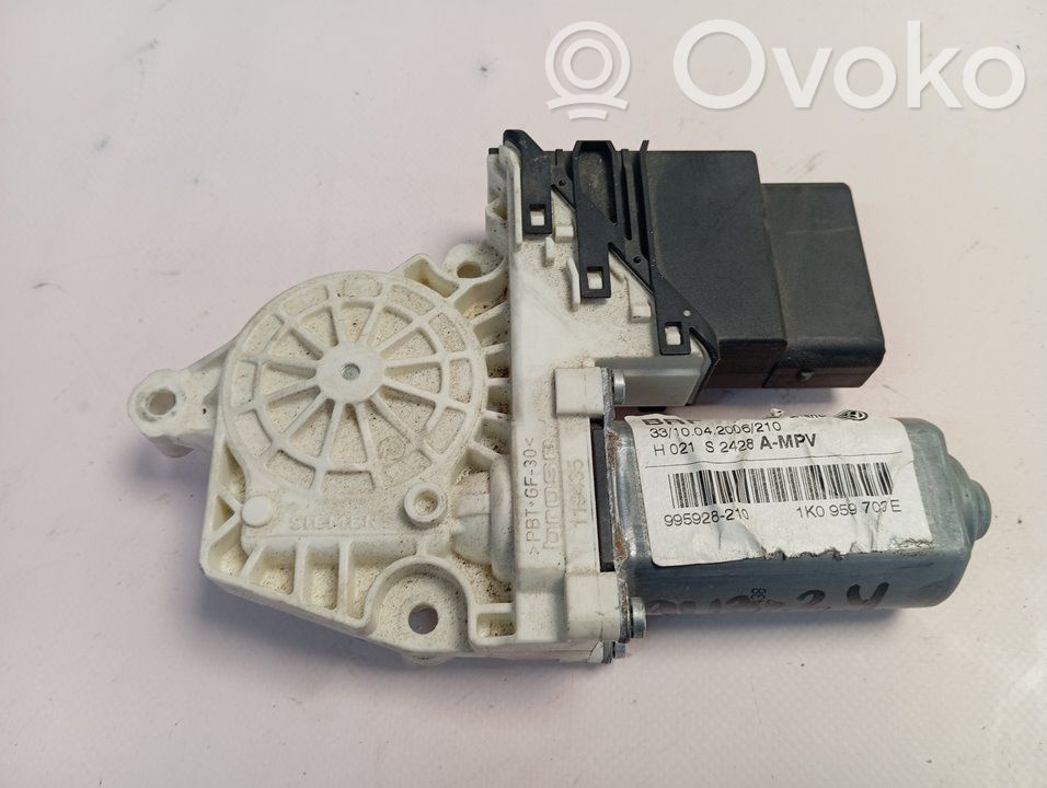 Volkswagen Touran I Motorino alzacristalli della portiera posteriore 