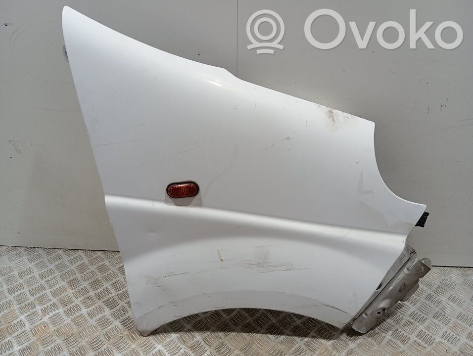 Opel Vivaro Guardabarro 