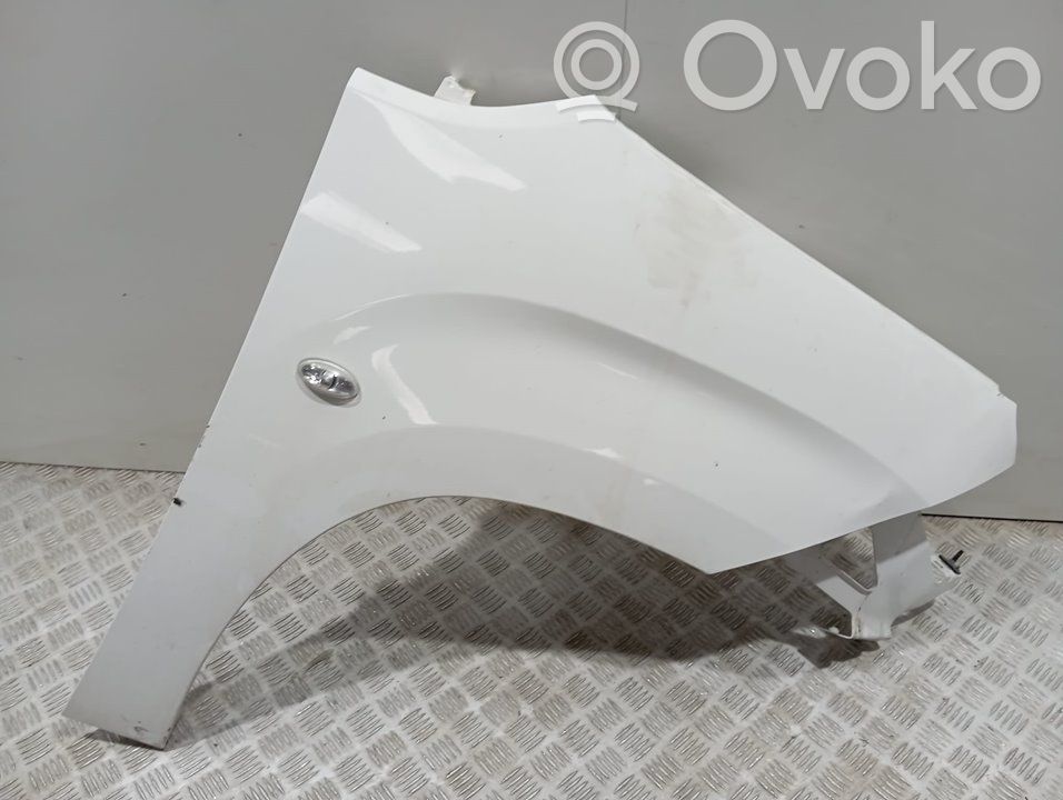 Opel Combo E Sparnas 
