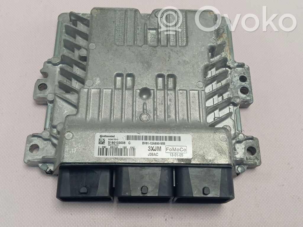 Ford Focus Variklio valdymo blokas 