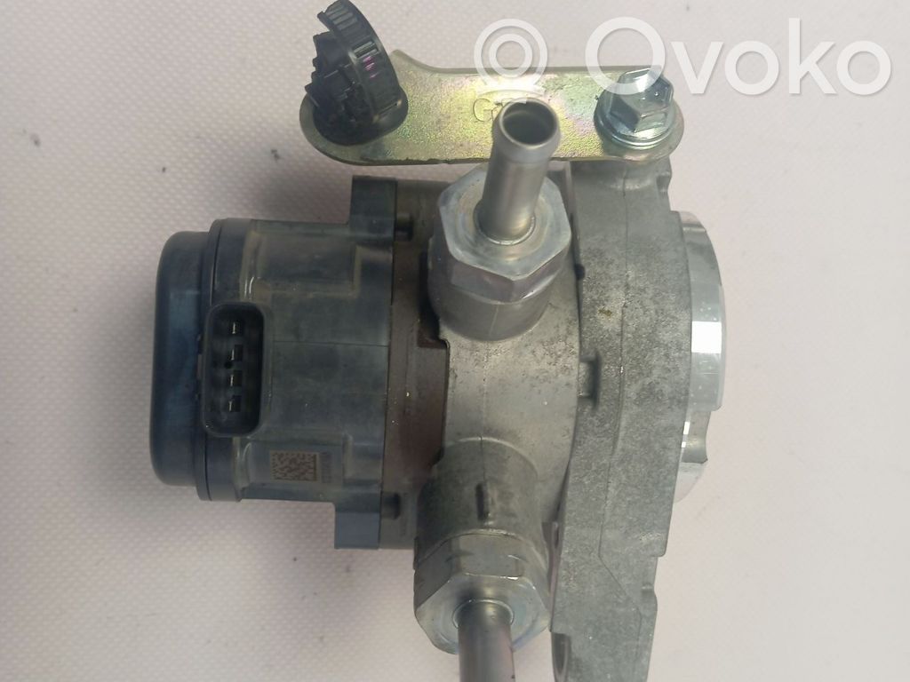 Toyota RAV 4 (XA50) Vacuum pump 