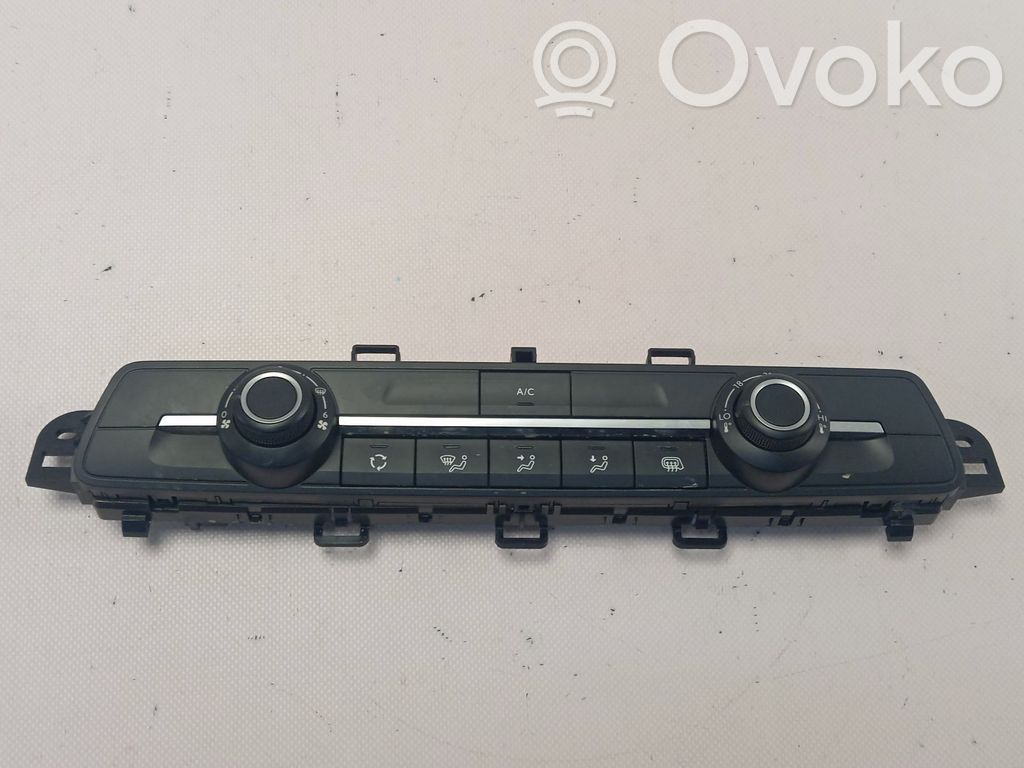 Opel Vivaro Climate control unit 