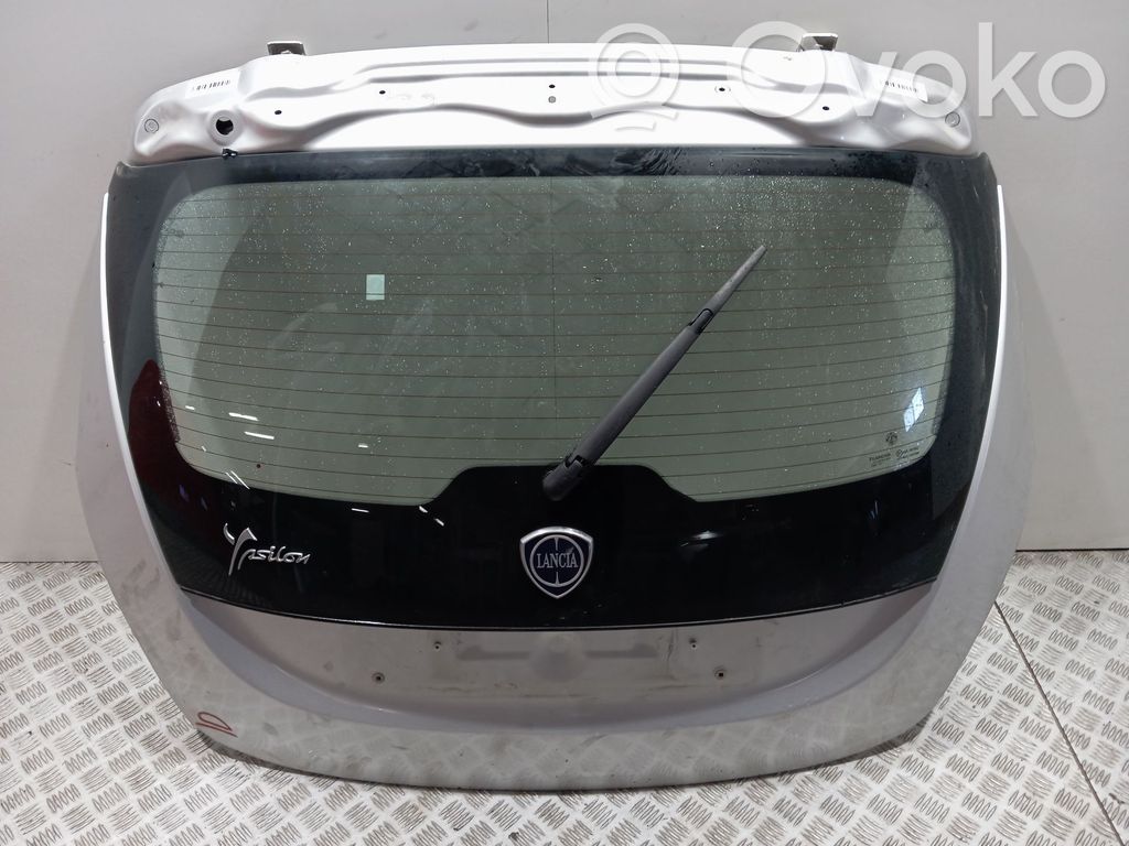 Lancia Ypsilon Tailgate/trunk/boot lid 