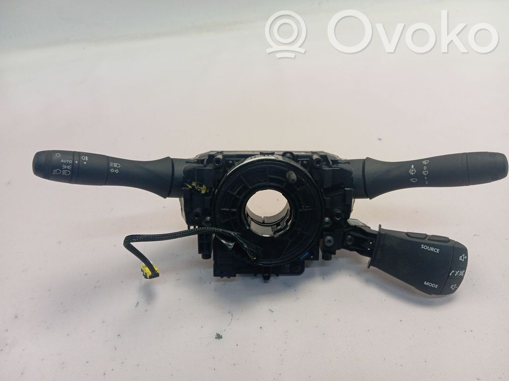 Panel lighting control switch   255543182R