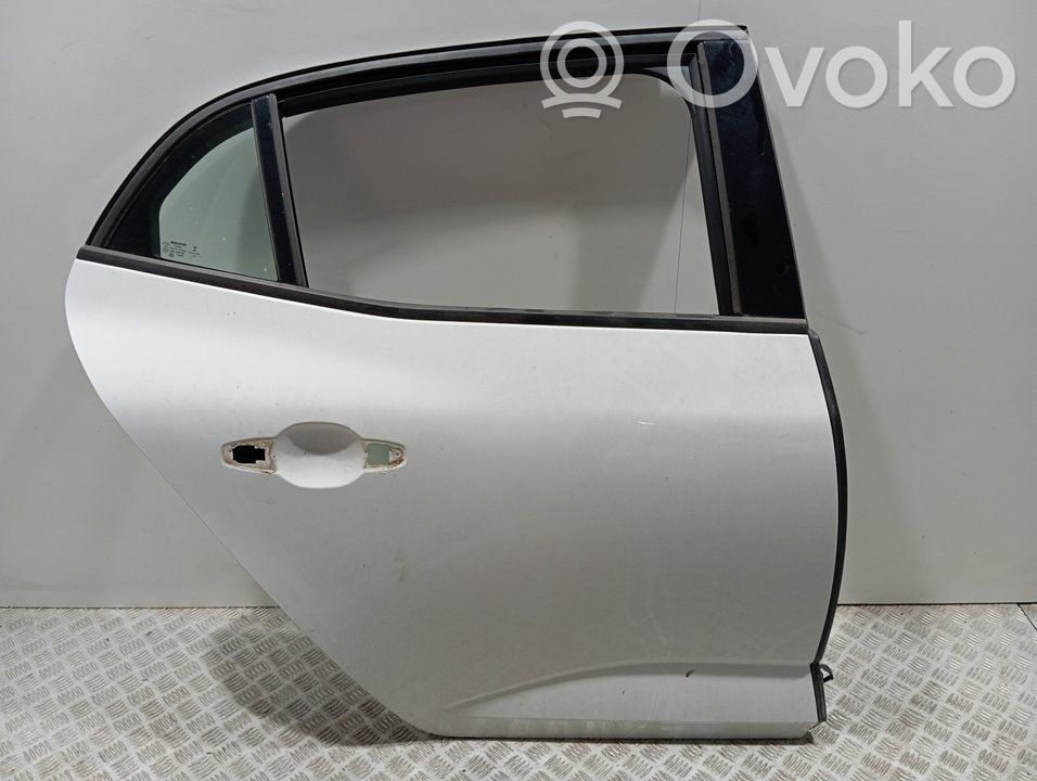 Renault Megane IV Galinės durys 