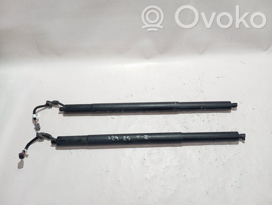 Audi Q3 F3 Tailgate/trunk/boot lid buffer 