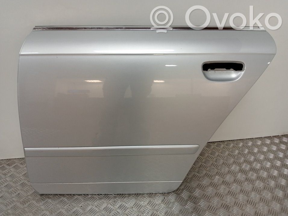 Puerta trasera   8E0833051J