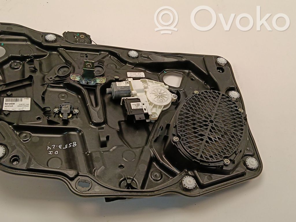 Jeep Renegade Manualny podnośnik szyby drzwi przednich 