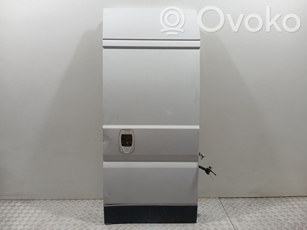 Puerta trasera   46858573,53367587