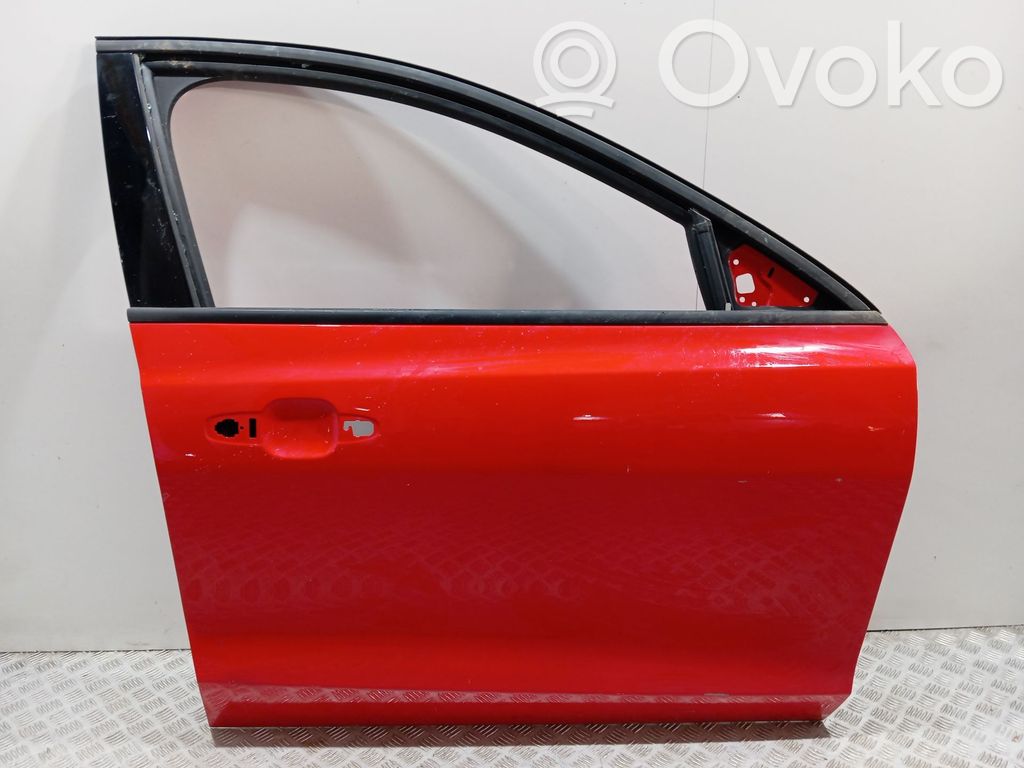 Ford Focus Дверь 