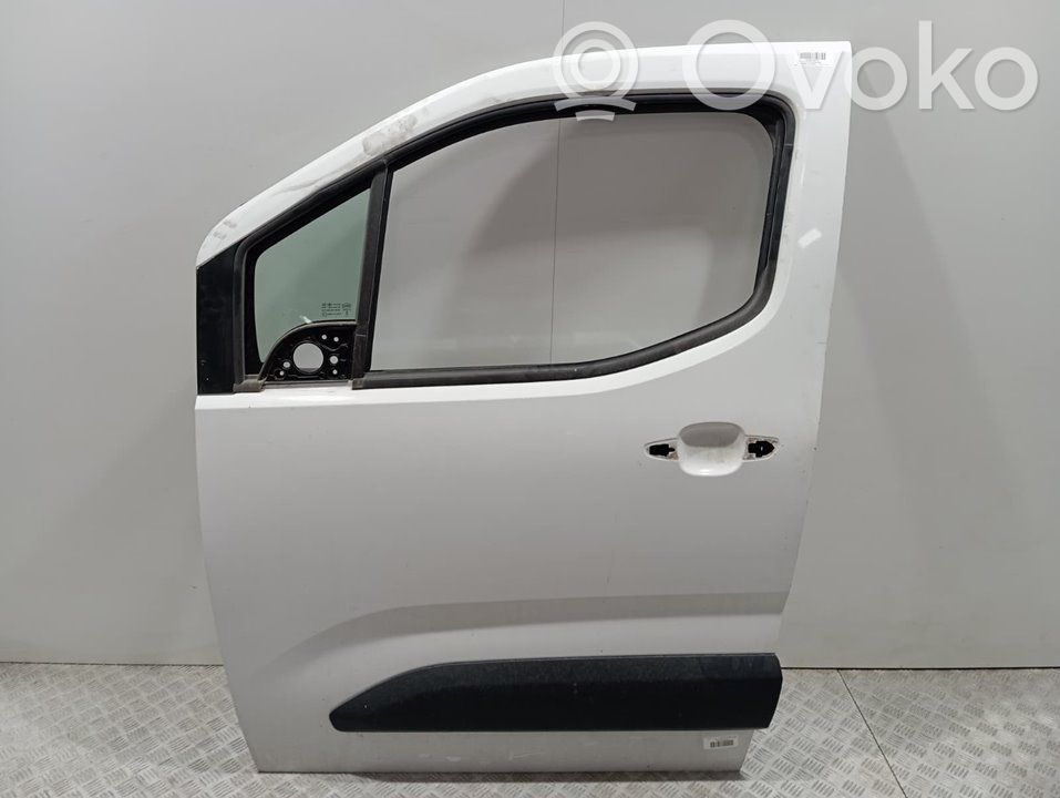Puerta delantera   9843490080,9817000980