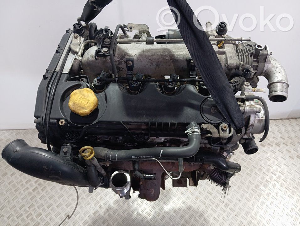 Opel Zafira B Двигатель 