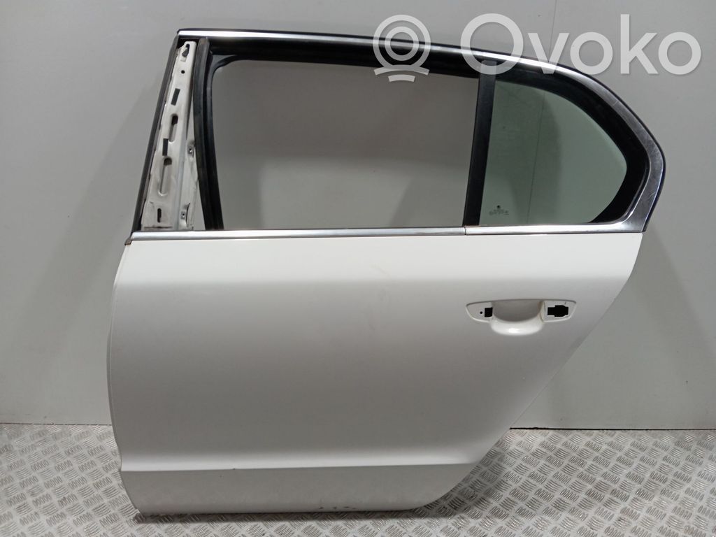 Puerta trasera   3T5833055