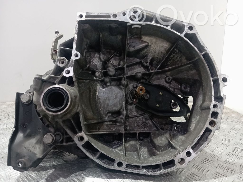 Peugeot 2008 I Cutie viteze manuală cu 5 trepte